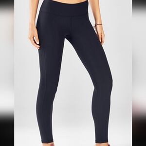 Fabletics Women’s Mid-Rise Black Performance Leggings Size S